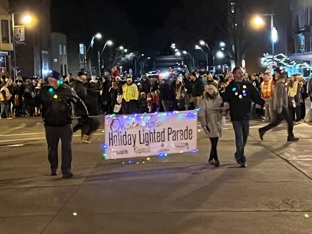 Holiday Lighted Parade Owatonna Area Chamber Of Commerce & Tourism