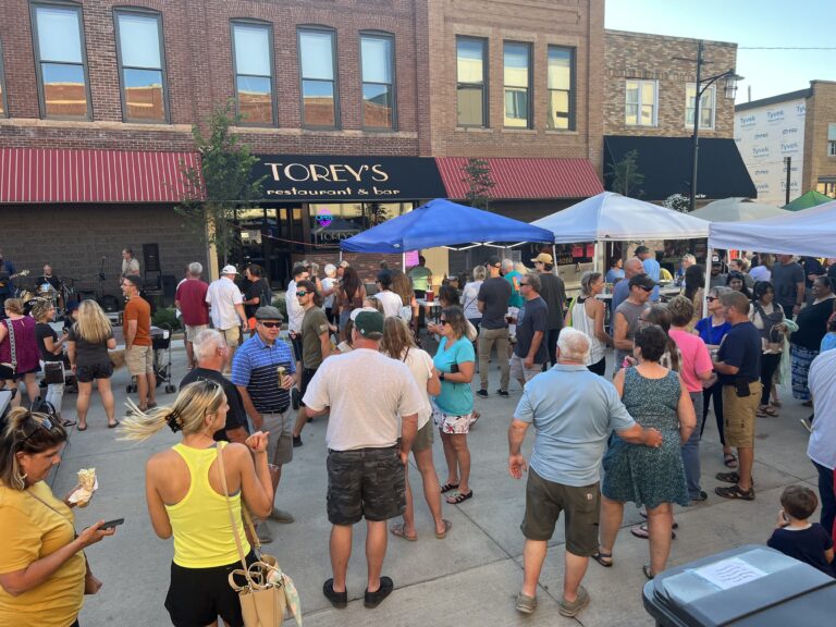 Downtown Thursdays | Owatonna Area Chamber Of Commerce & Tourism